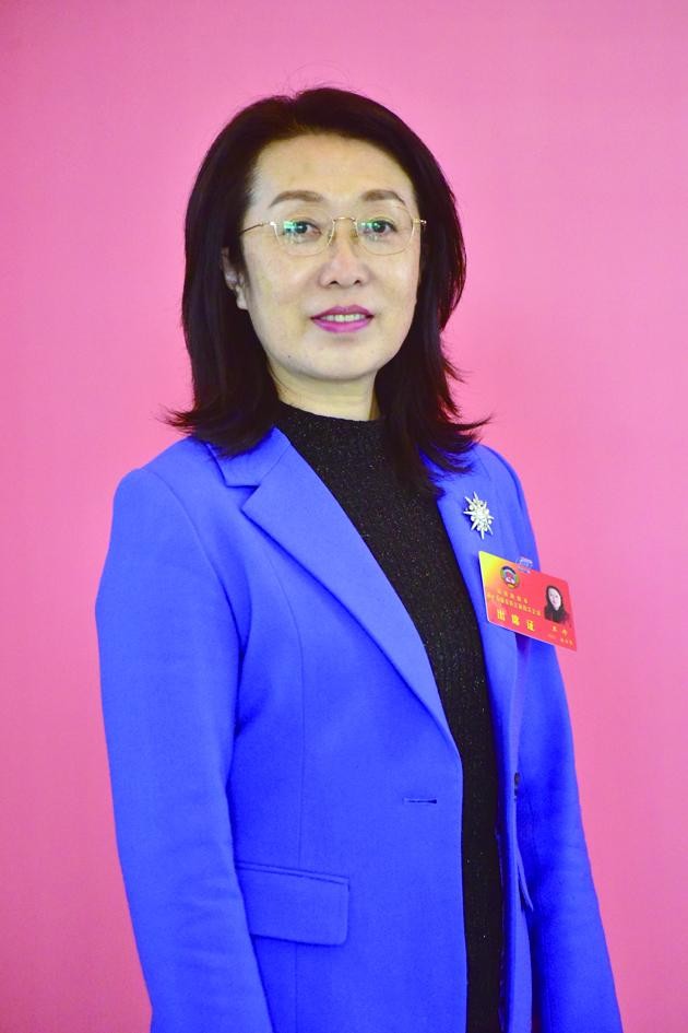 王丹.jpg
